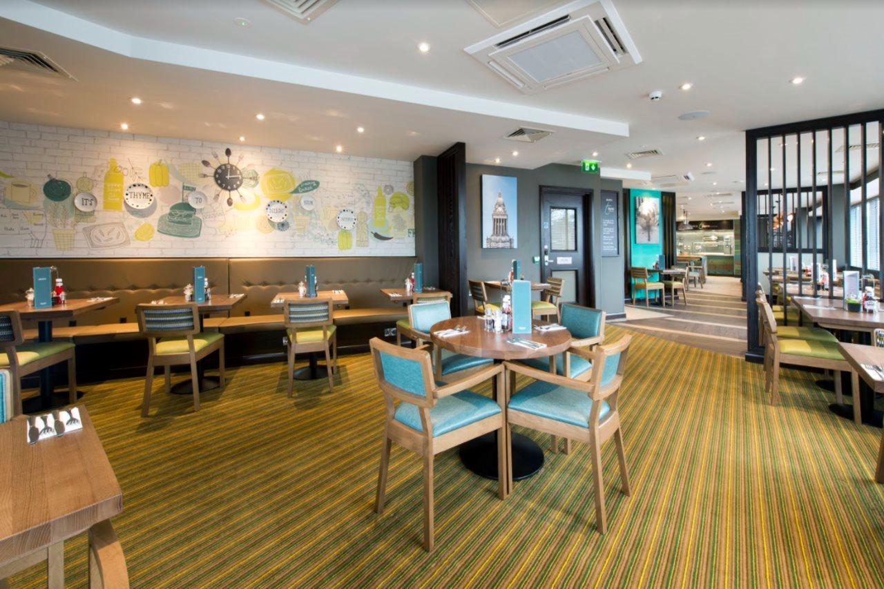 Premier Inn Leeds Headingley Ngoại thất bức ảnh